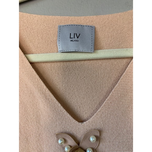 LIV Milano Peach Ribbed V Neck Butterfly Pearl Embellished Sweater Women's M‎ - Picture 3 of 8